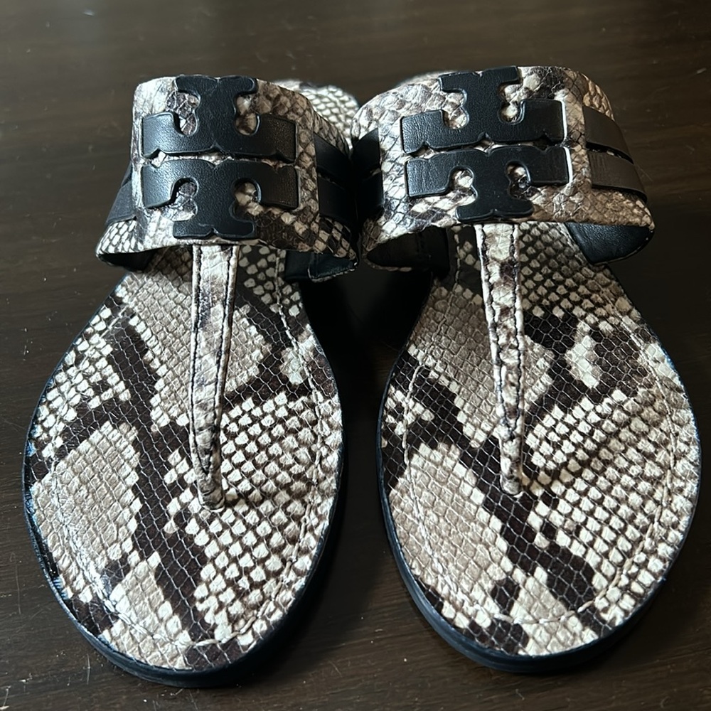 Tory Burch. Leigh 05MM Sandal - Stamped Snake Printed Leather/Calf Leather/Cal